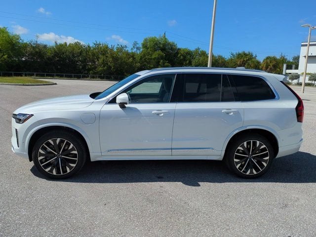 2026 Volvo XC90 Plug-In Hybrid Plus