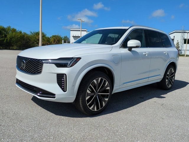 2026 Volvo XC90 Plug-In Hybrid Plus