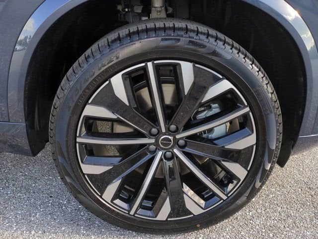 2026 Volvo XC90 Plug-In Hybrid Plus
