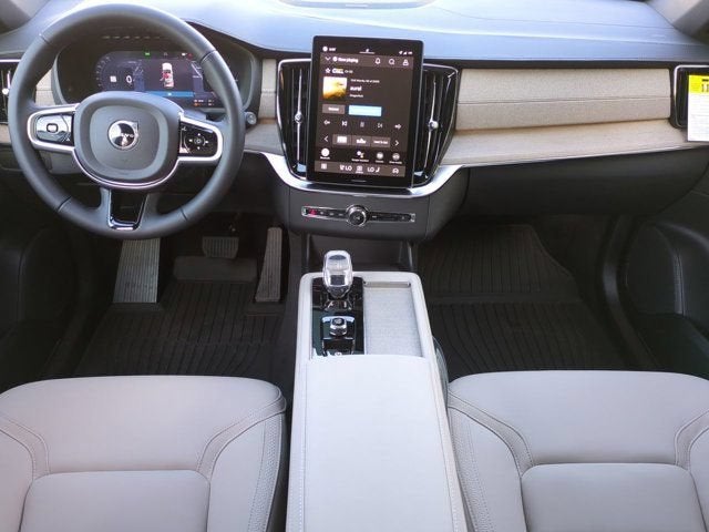 2026 Volvo XC90 Plug-In Hybrid Plus