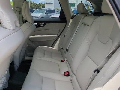 2025 Volvo XC60 Plug-In Hybrid Plus