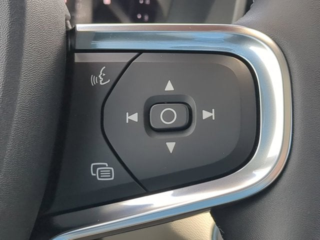 2026 Volvo XC40 Plus