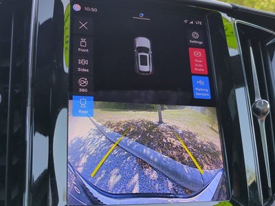 2023 Volvo XC60 Ultimate Bright Theme