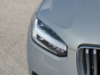 2024 Volvo XC90 Plus Bright Theme