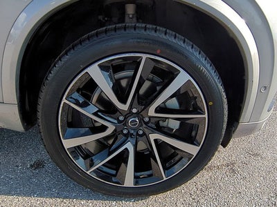 2024 Volvo XC90 Plus Bright Theme