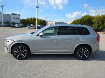 2024 Volvo XC90 Plus Bright Theme