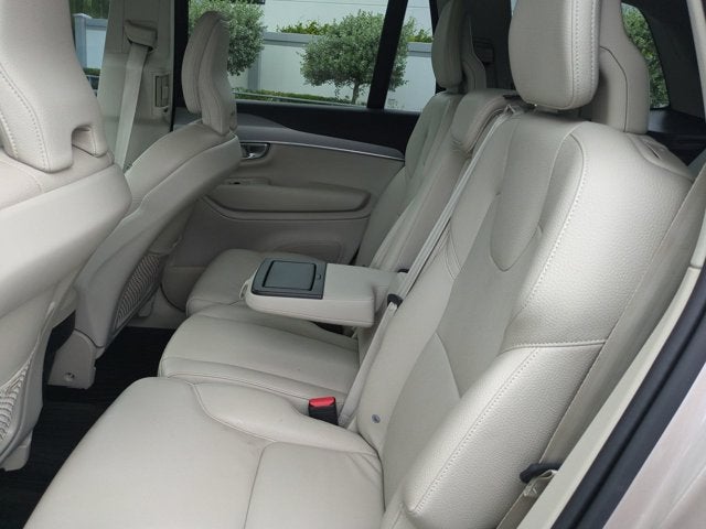 2024 Volvo XC90 Core Bright Theme