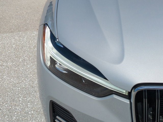 2023 Volvo XC60 Plus Bright Theme