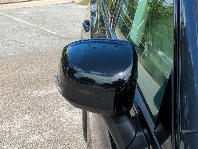 2024 Volvo XC60 Core Dark Theme