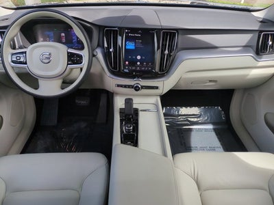 2024 Volvo XC60 Core Dark Theme