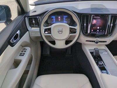 2024 Volvo XC60 Plus Dark Theme