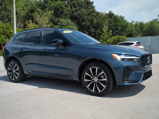 2024 Volvo XC60 Plus Dark Theme
