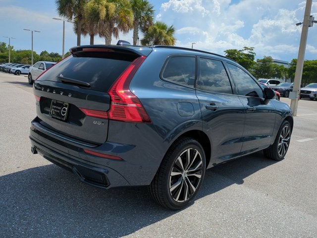 2024 Volvo XC60 Plus Dark Theme