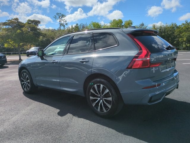 2024 Volvo XC60 Plus Dark Theme