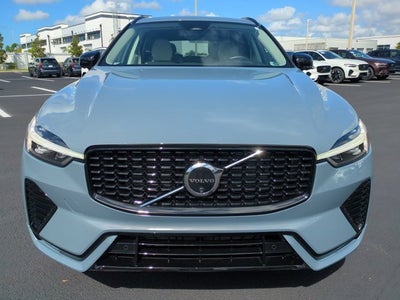 2024 Volvo XC60 Plus Dark Theme