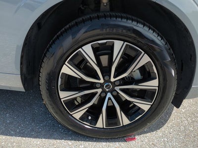 2024 Volvo XC60 Plus Dark Theme
