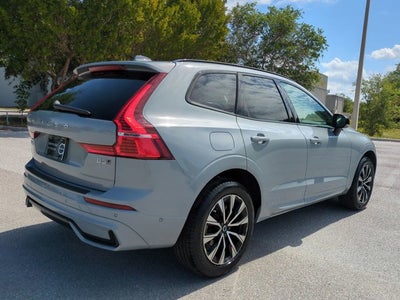 2024 Volvo XC60 Plus Dark Theme