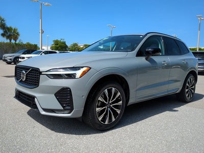 2024 Volvo XC60 Plus Dark Theme