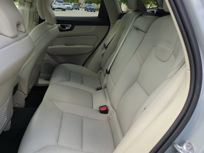 2024 Volvo XC60 Plus Dark Theme