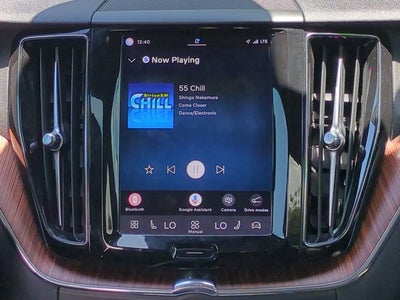 2024 Volvo XC60 Plus Dark Theme