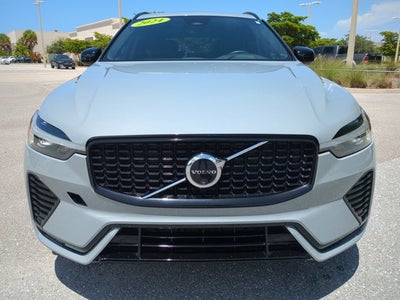 2024 Volvo XC60 Plus Dark Theme