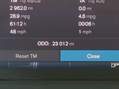 2024 Volvo XC60 Plus Dark Theme