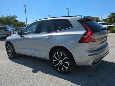 2024 Volvo XC60 Plus Dark Theme