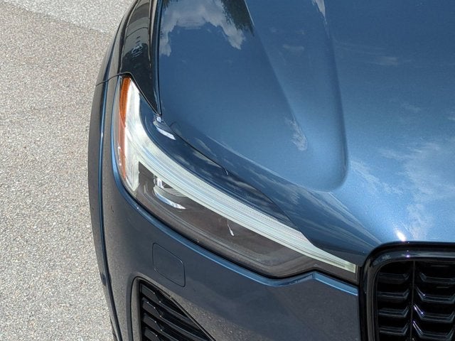 2024 Volvo XC60 Ultimate Dark Theme