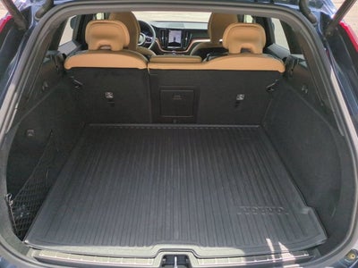 2024 Volvo XC60 Ultimate Dark Theme