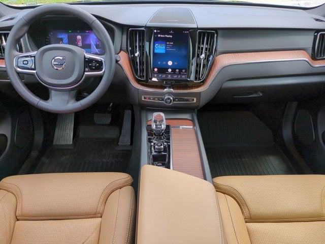 2024 Volvo XC60 Ultimate Dark Theme