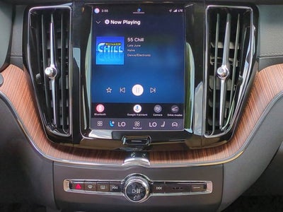 2024 Volvo XC60 Ultimate Dark Theme