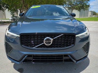 2024 Volvo XC60 Ultimate Dark Theme