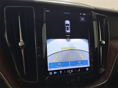 2023 Volvo XC60 B5 Plus Bright Theme