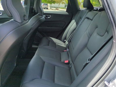 2023 Volvo XC60 Plus Dark Theme