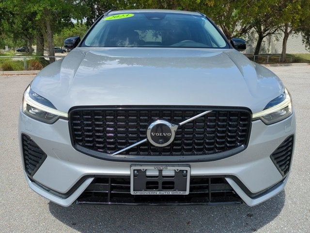2023 Volvo XC60 Plus Dark Theme