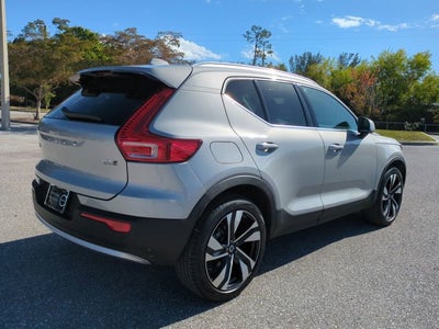 2023 Volvo XC40 Ultimate Bright Theme