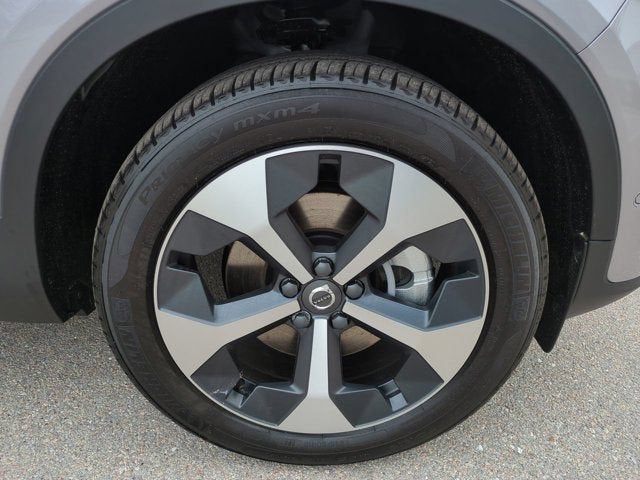 2026 Volvo XC40 Plus