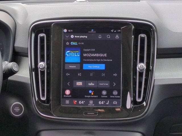 2026 Volvo XC40 Plus
