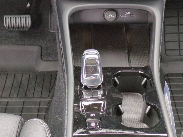 2026 Volvo XC40 Plus