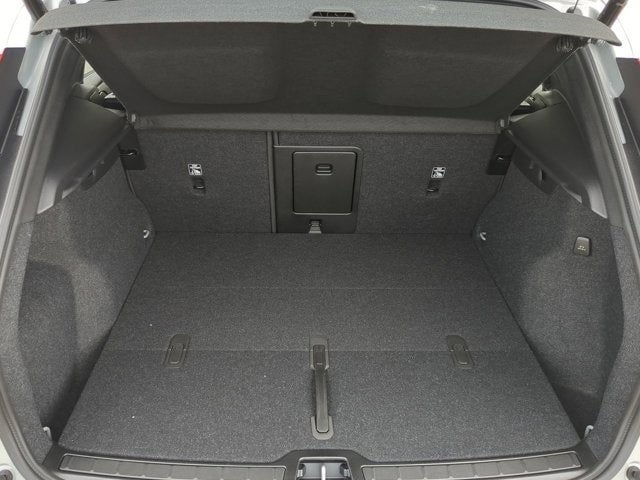 2026 Volvo XC40 Plus