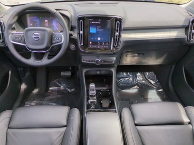 2023 Volvo XC40 Plus Bright Theme