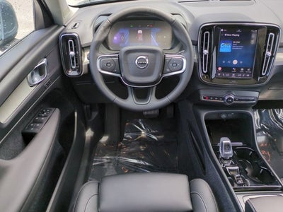 2023 Volvo XC40 Plus Bright Theme