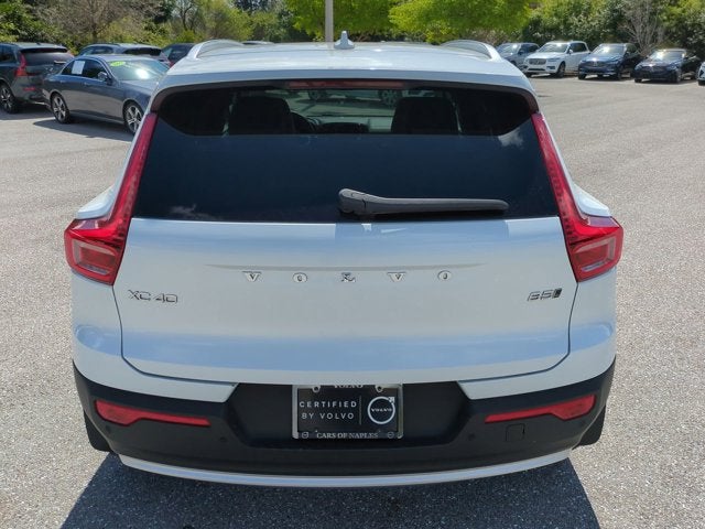 2023 Volvo XC40 Ultimate Bright Theme