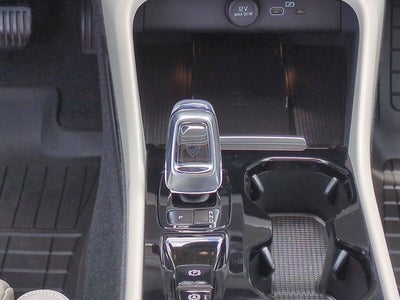 2023 Volvo XC40 Ultimate Bright Theme