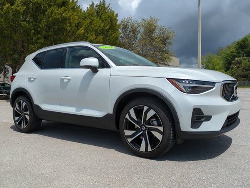 2023 Volvo XC40 Ultimate Bright Theme