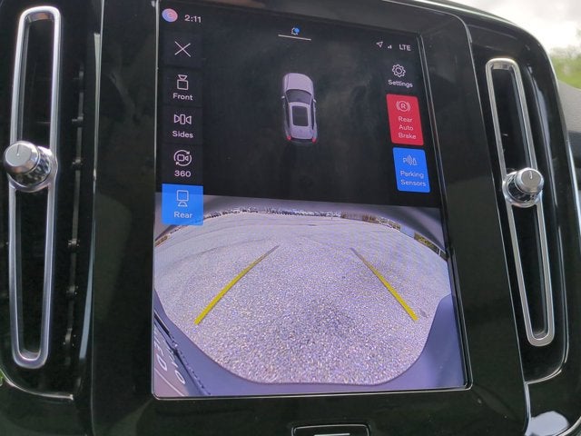 2023 Volvo XC40 Ultimate Bright Theme