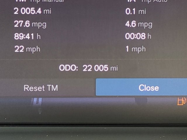 2023 Volvo XC40 Ultimate Bright Theme