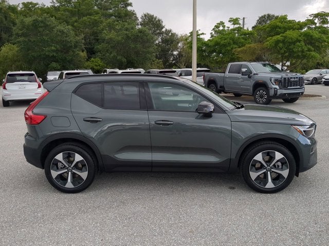 2026 Volvo XC40 Core