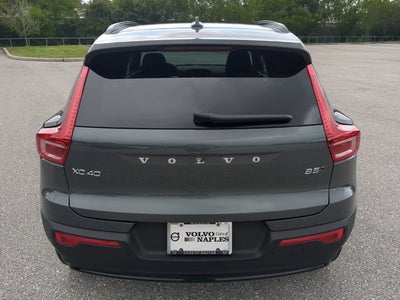 2026 Volvo XC40 Core