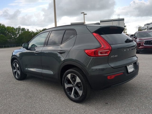 2026 Volvo XC40 Core